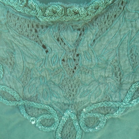 Top - Picture 4 of 8